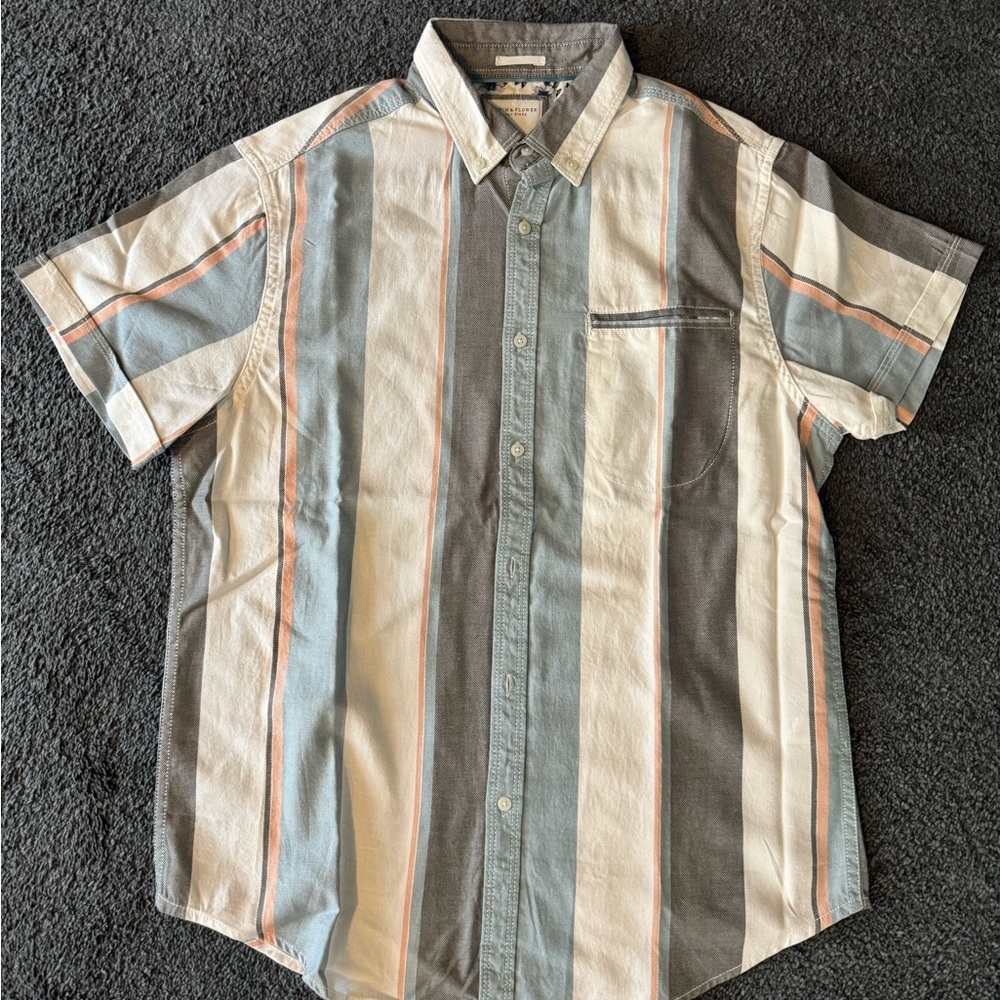 Denim & Flower Short Sleeve Button-up